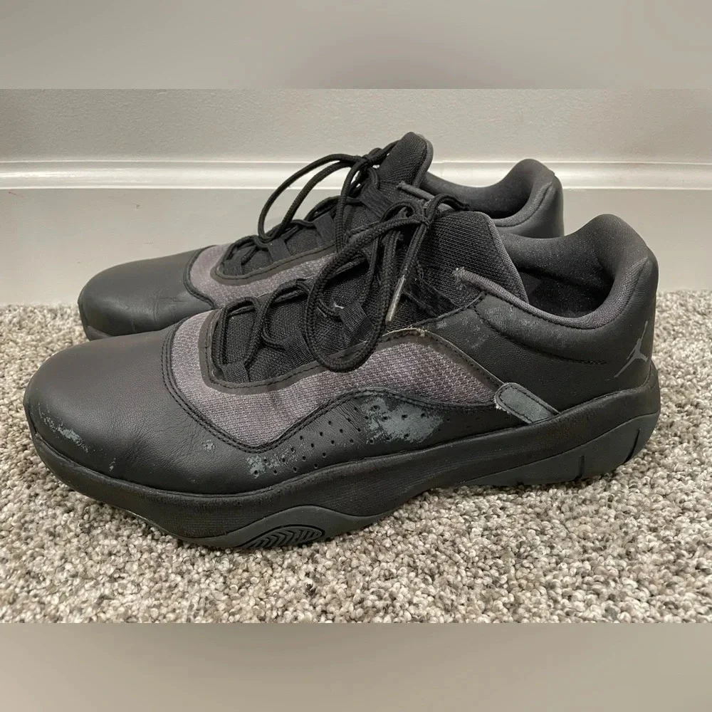 Nike Air Jordan 11 CMFT low in black anthracite, men's size 10